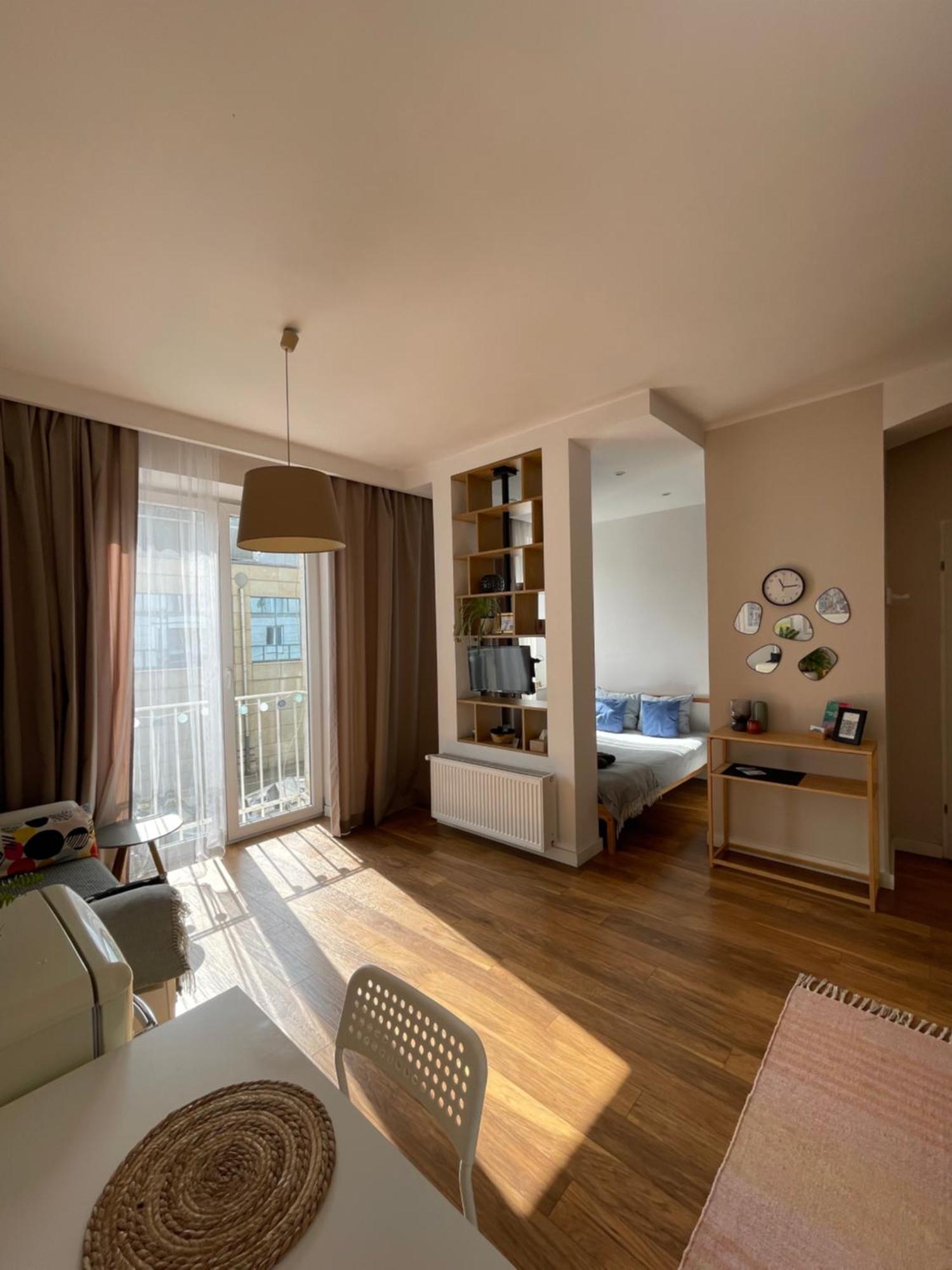 Studio W Centrum Warszawy Ulica Chmielna - 500M Od Dworca Centralnego - By Good Sleeping وارسو المظهر الخارجي الصورة